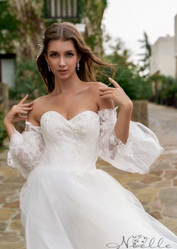 Свадебное платье пышное а-силуэт 